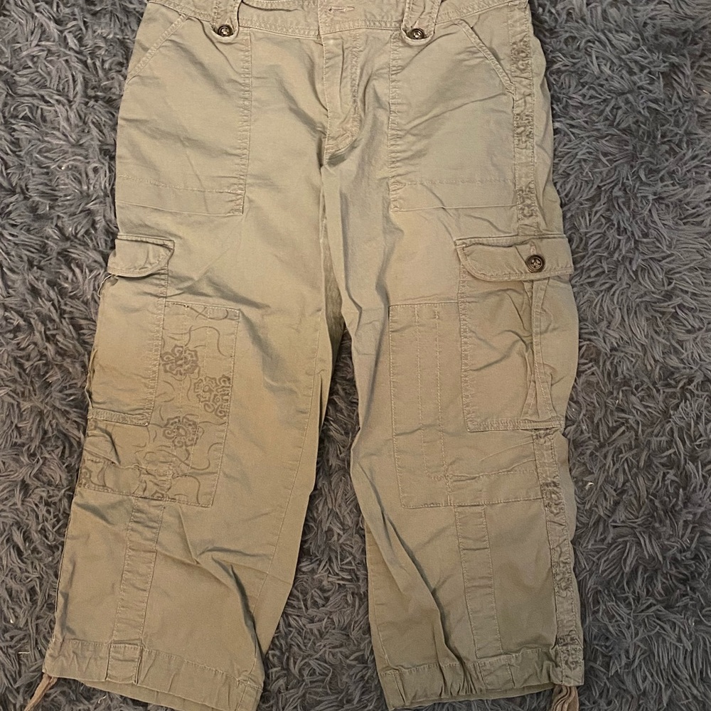 Apt 9 Tan/Camel green cargo capri